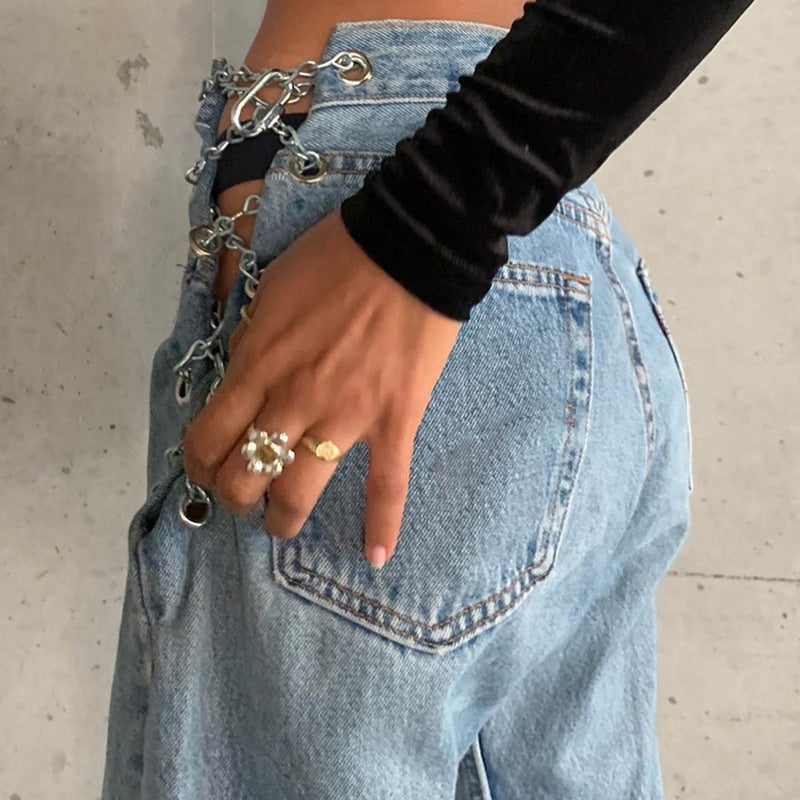 Jean taille haute délavé bleu clair avec chaîne